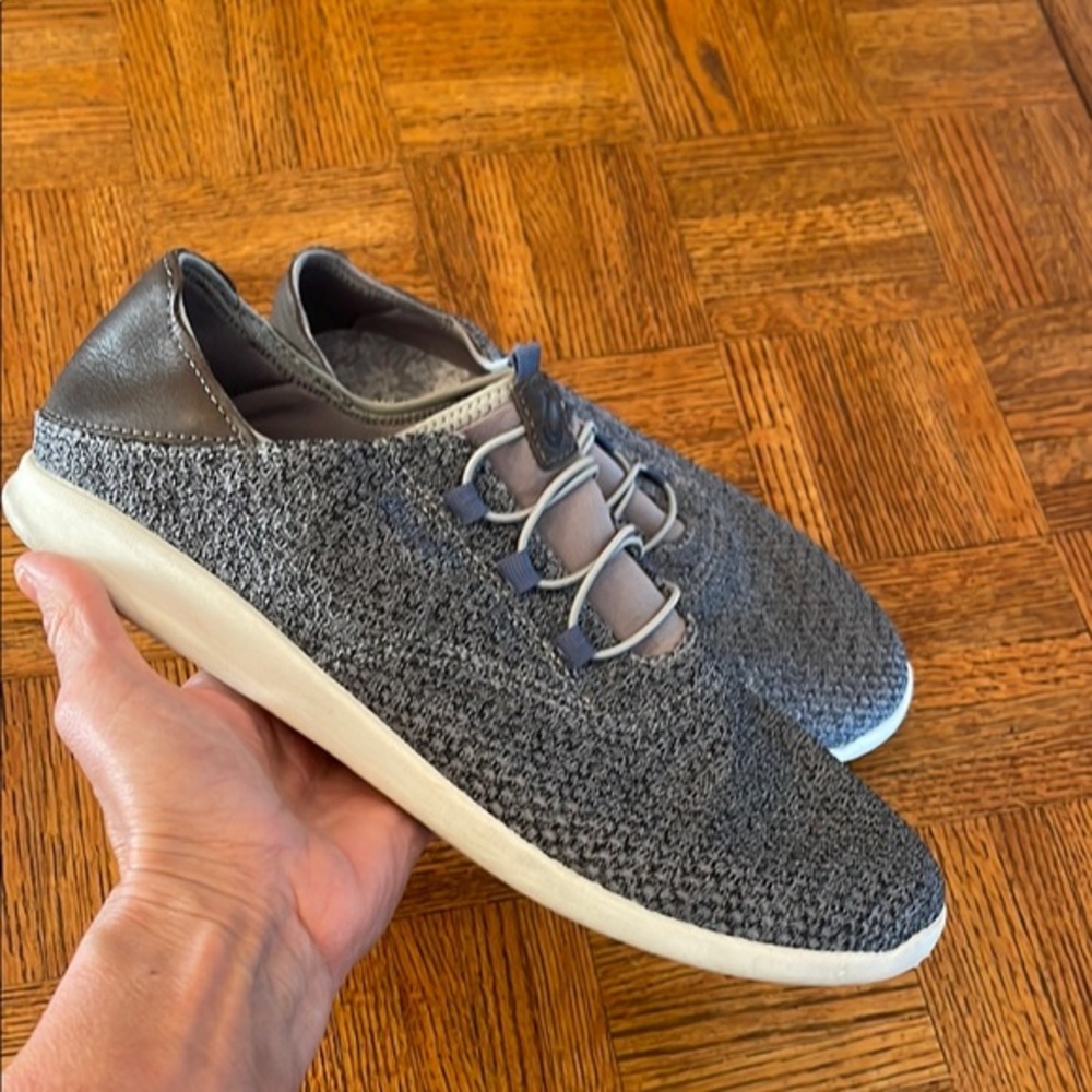Olukai Alapa Li sneaker size 10